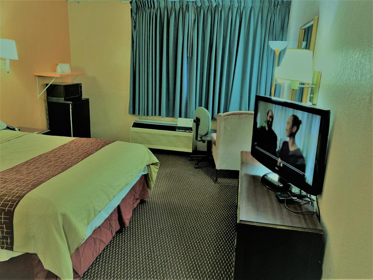 Red Carpet Inn & Suites Lima -Listing Partner ภายนอก รูปภาพ